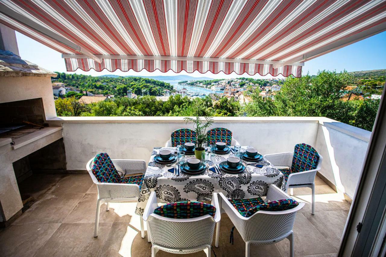 Villa Decima Milna  Extérieur photo
