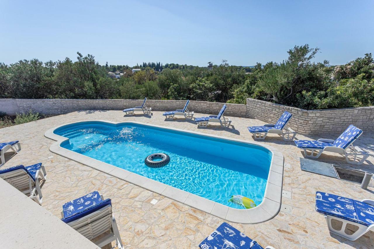 Villa Decima Milna  Extérieur photo